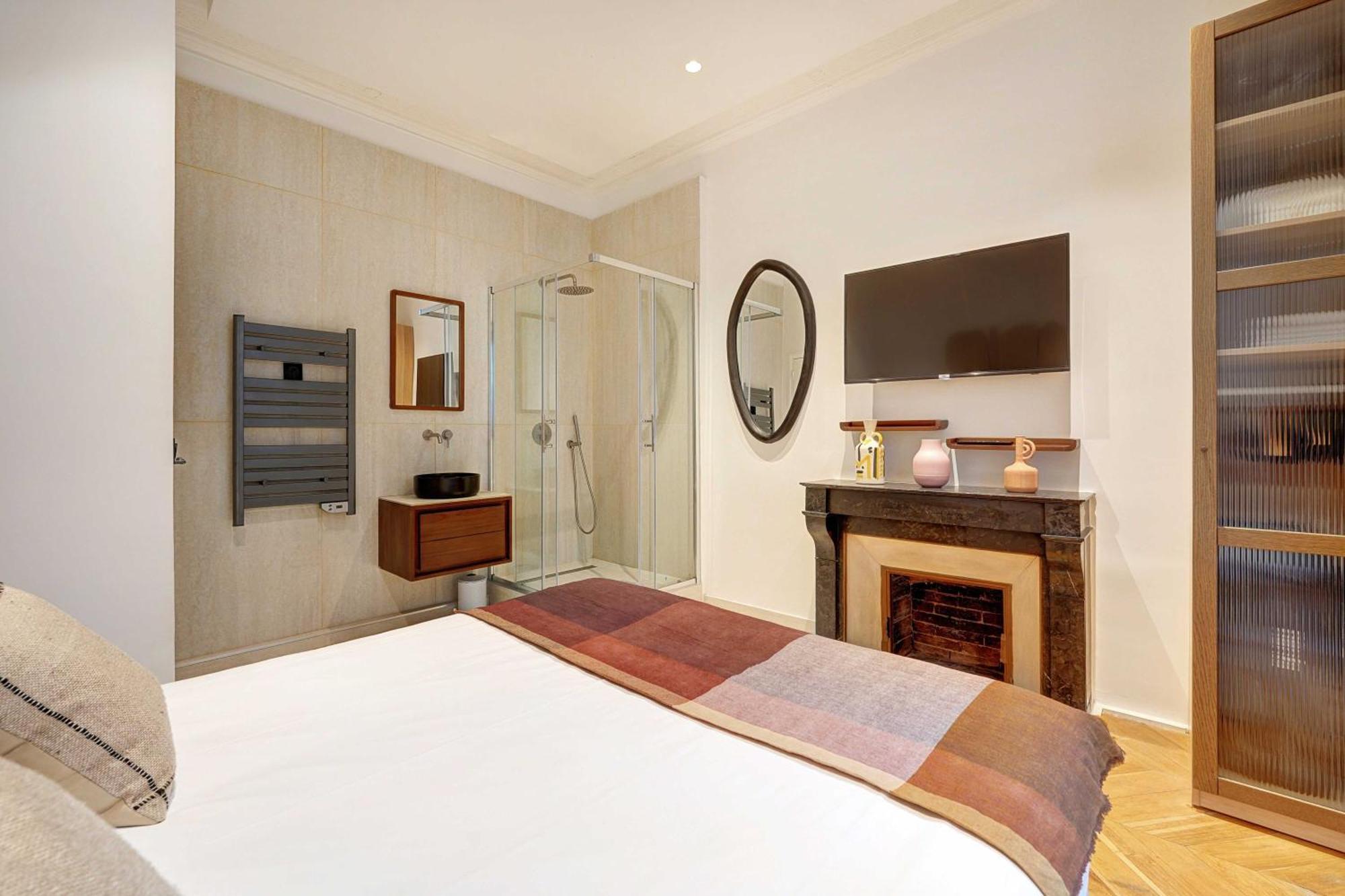 Charm And Elegance For 8p-3br - Grands Boulevards Parijs